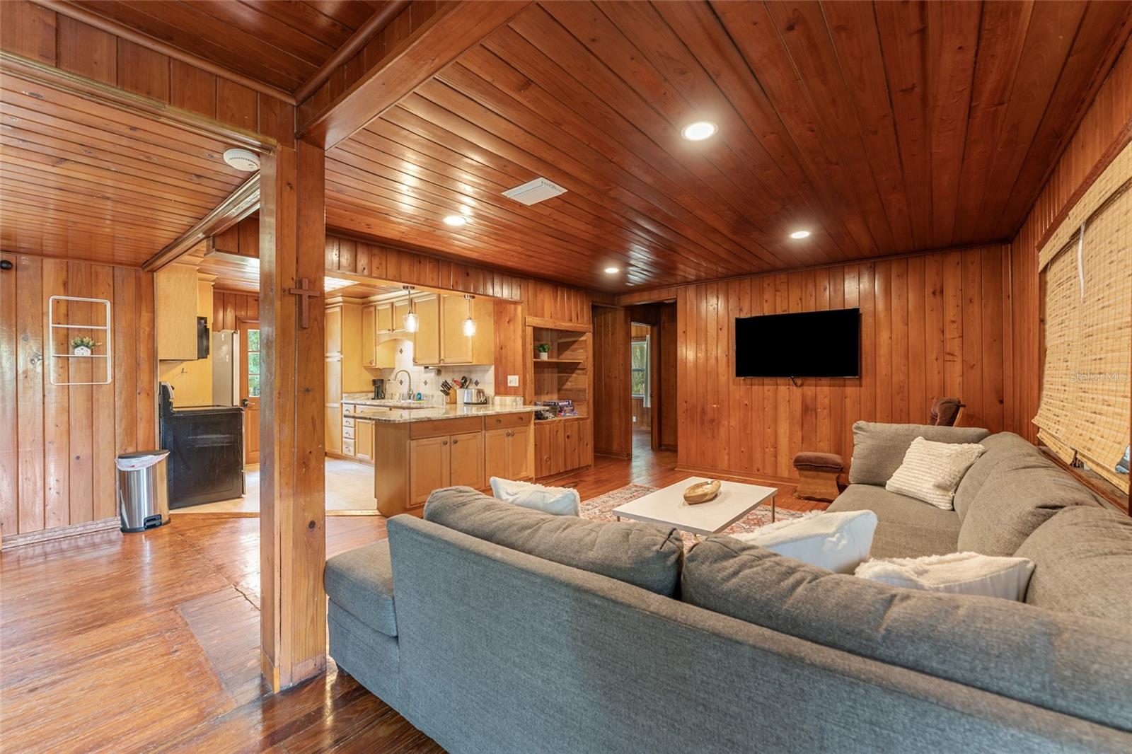 CHASSAHOWITZKA VILLAGE UNIT 03 UNREC - Residential