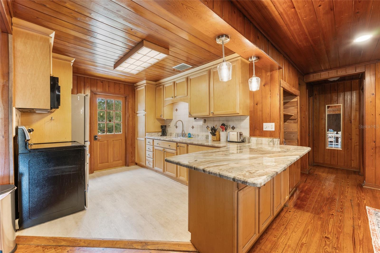 CHASSAHOWITZKA VILLAGE UNIT 03 UNREC - Residential