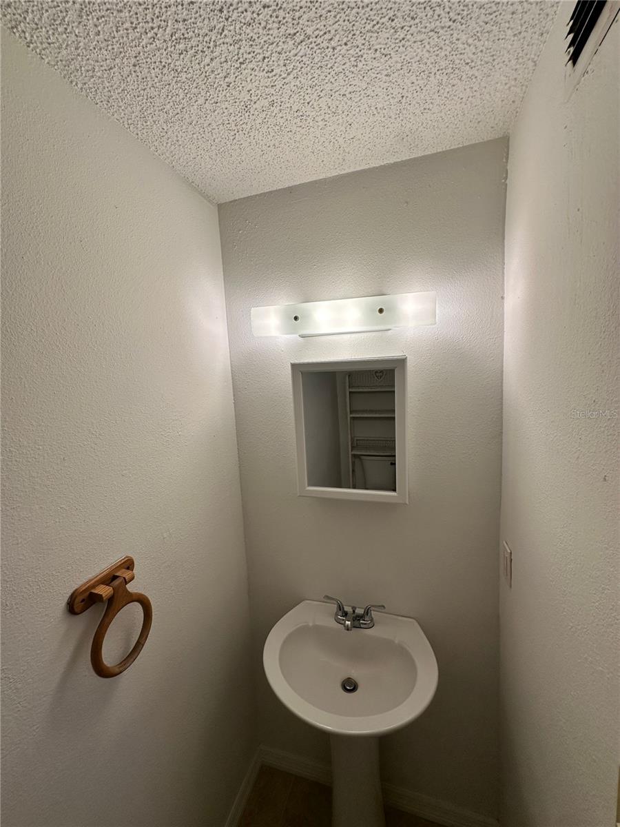 VILLAGE PH III - Residential Lease