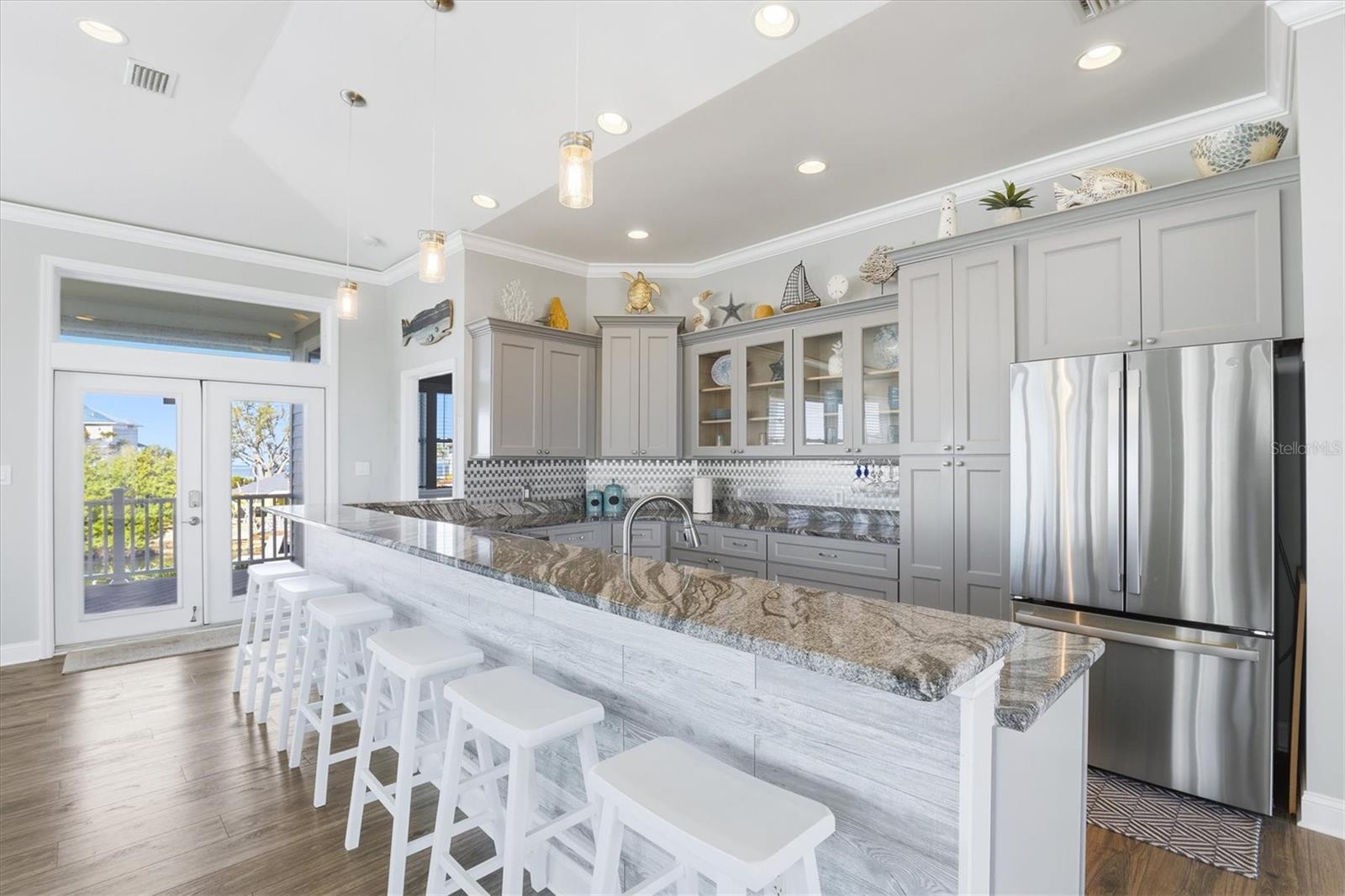 HUDSON BEACH ESTATES - Residential