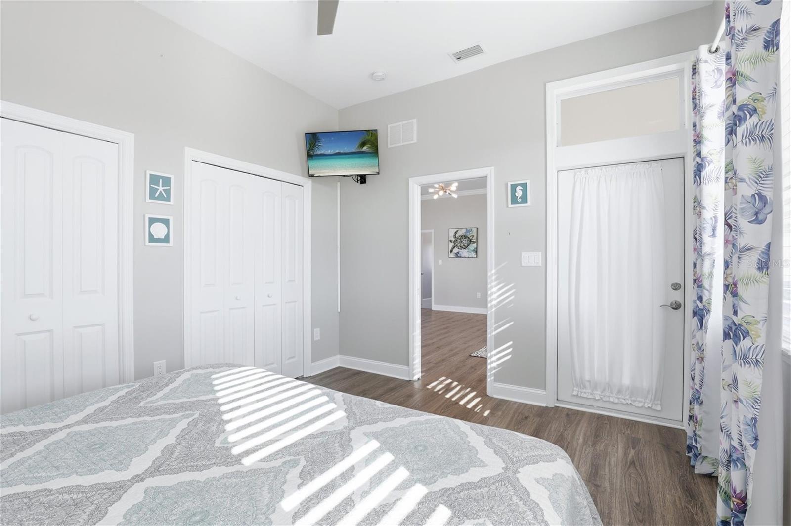 HUDSON BEACH ESTATES - Residential