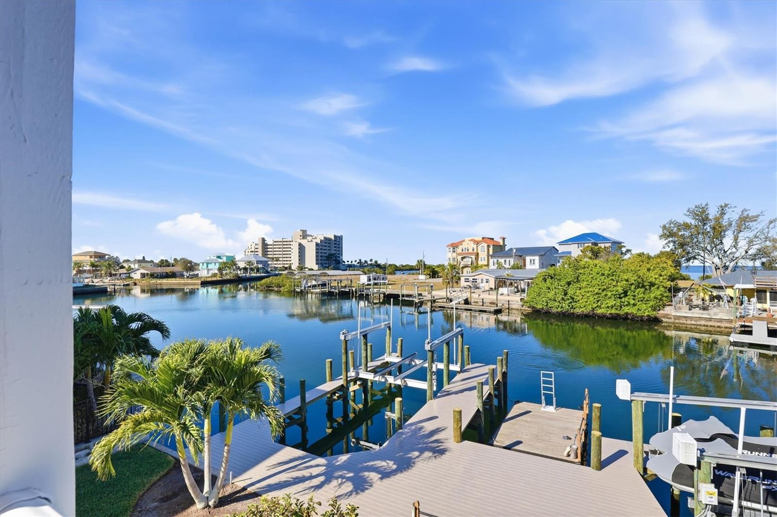 HUDSON BEACH ESTATES - Residential