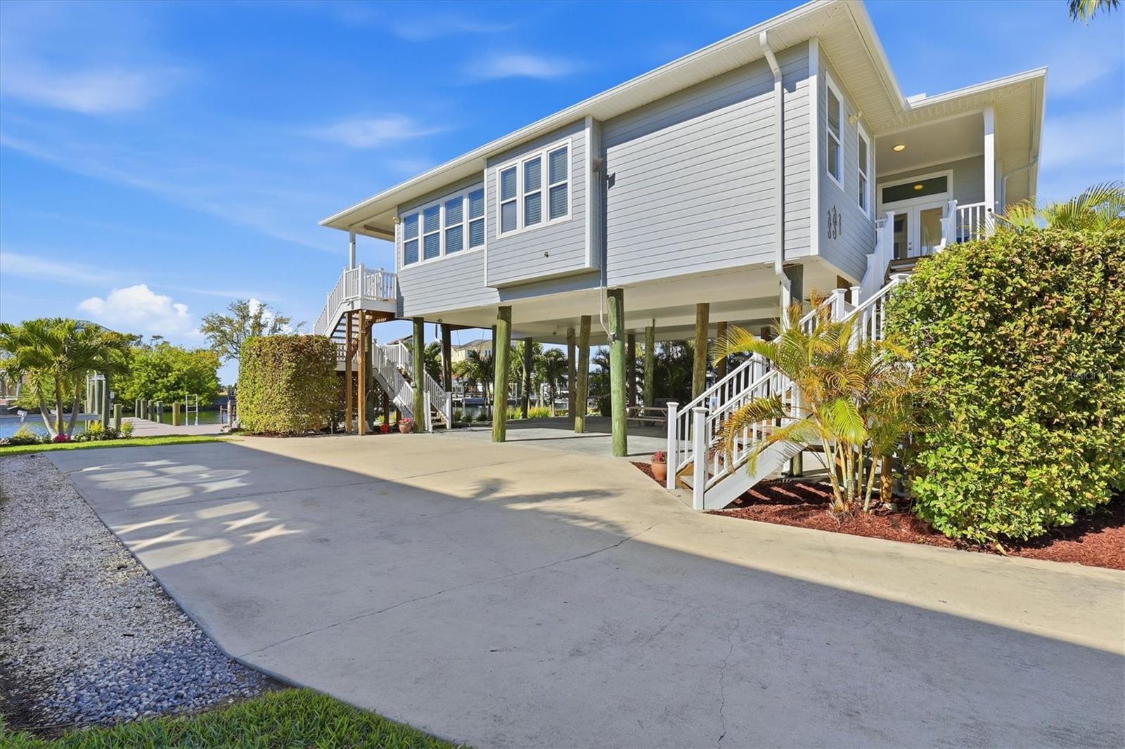 HUDSON BEACH ESTATES - Residential