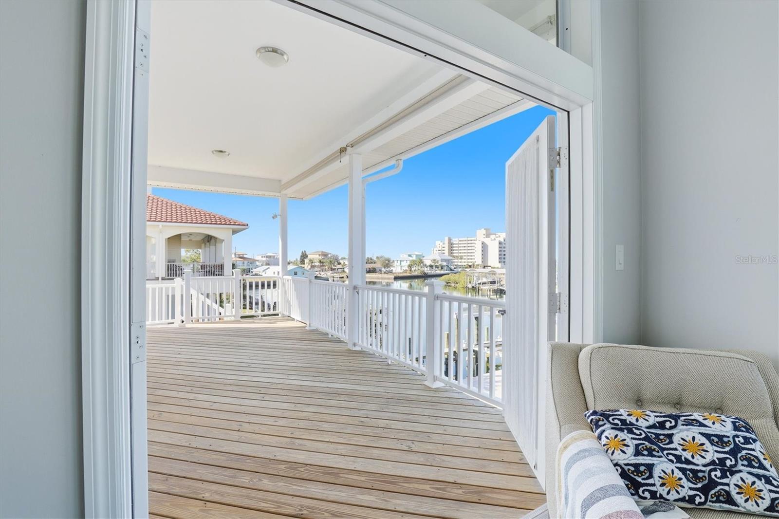 HUDSON BEACH ESTATES - Residential