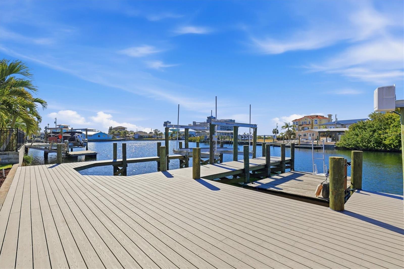 HUDSON BEACH ESTATES - Residential