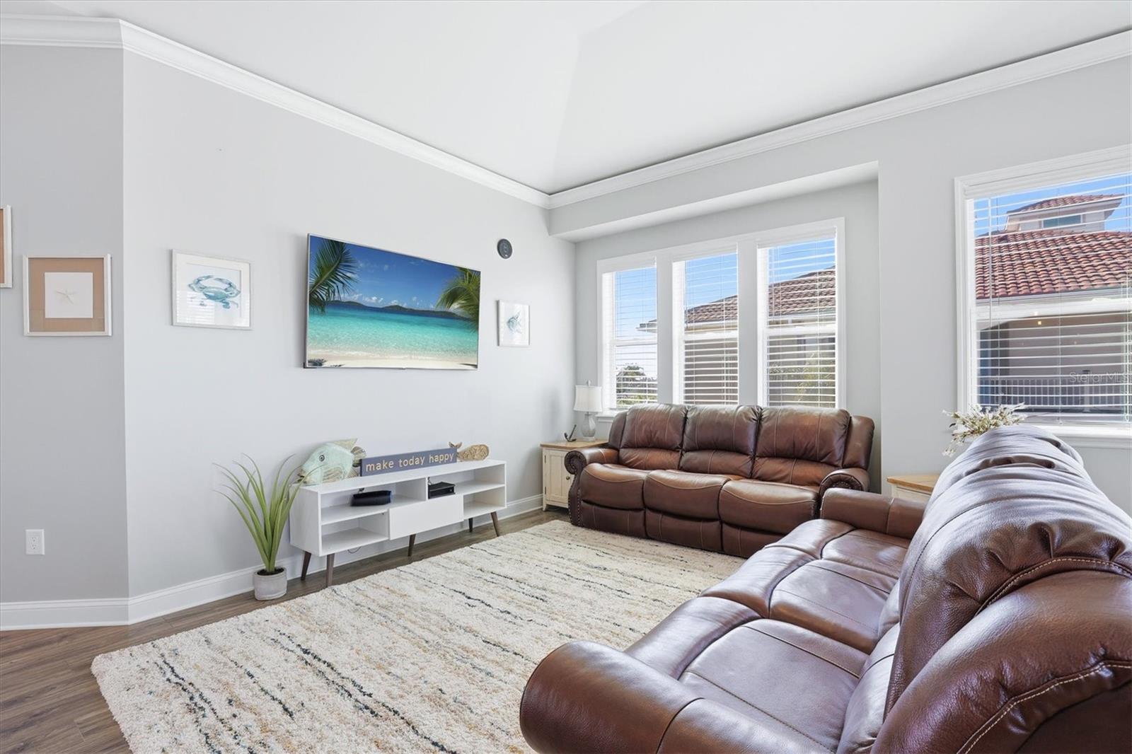 HUDSON BEACH ESTATES - Residential