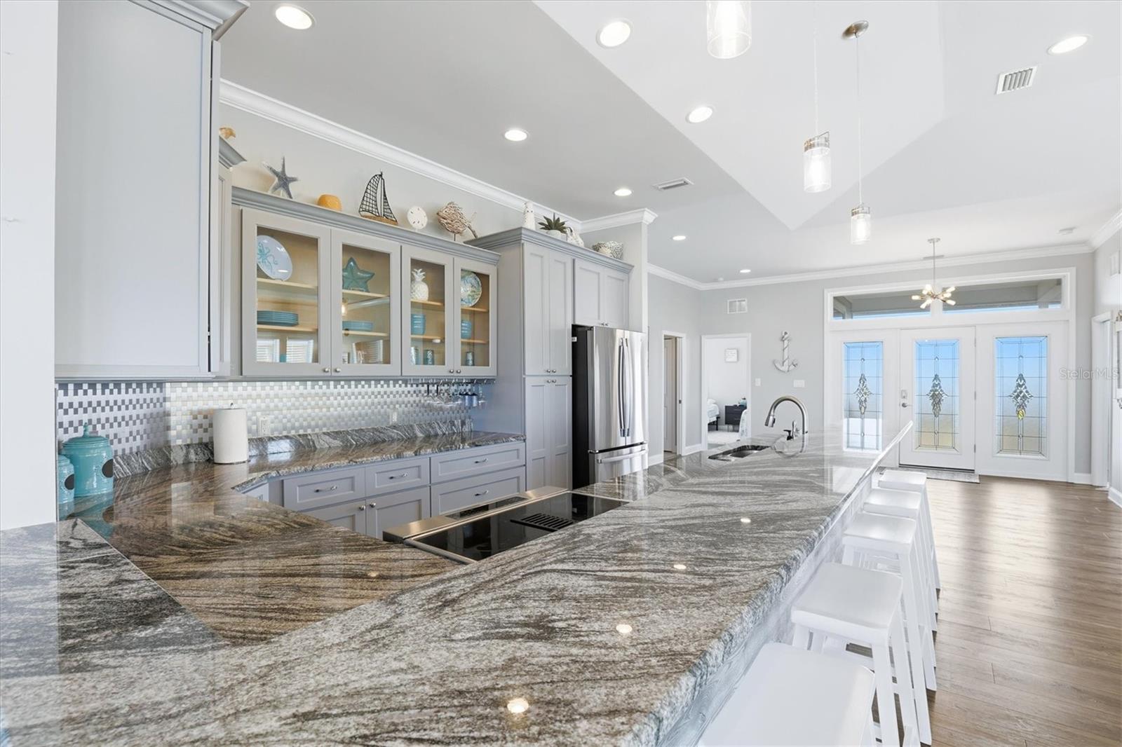 HUDSON BEACH ESTATES - Residential