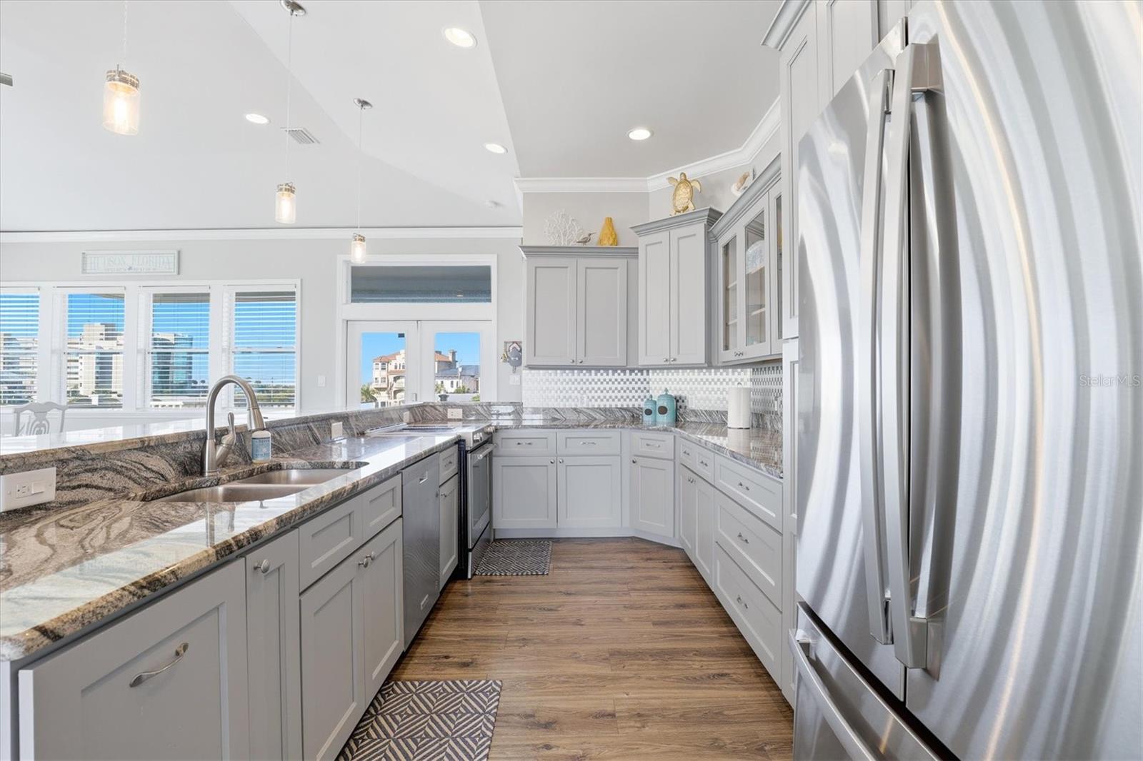 HUDSON BEACH ESTATES - Residential