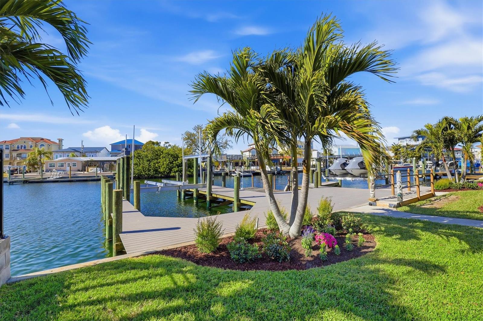 HUDSON BEACH ESTATES - Residential