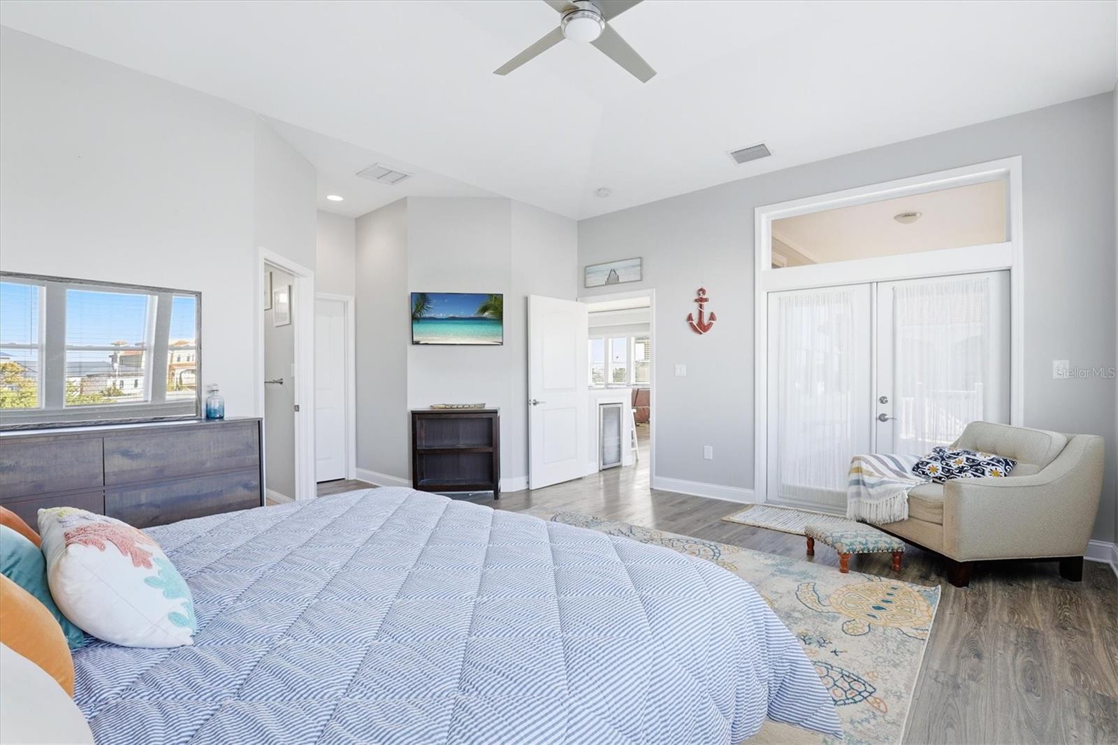 HUDSON BEACH ESTATES - Residential