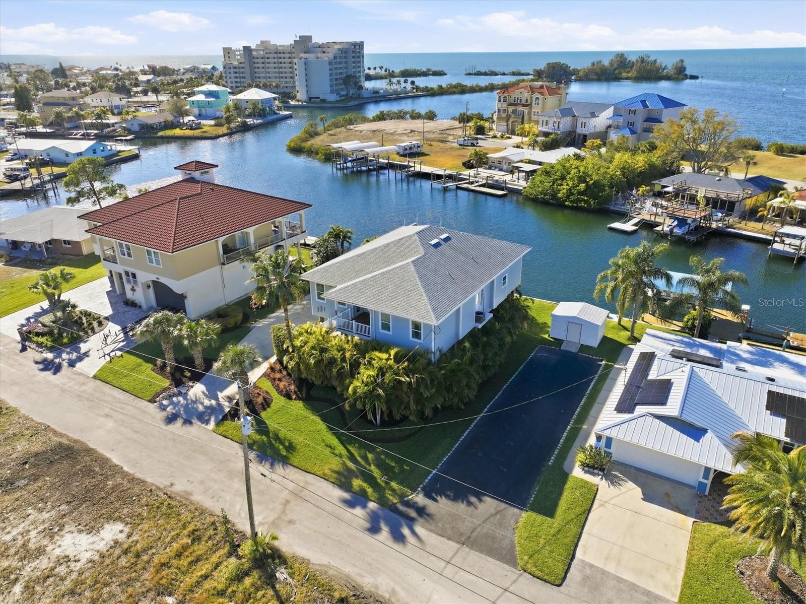 HUDSON BEACH ESTATES - Residential