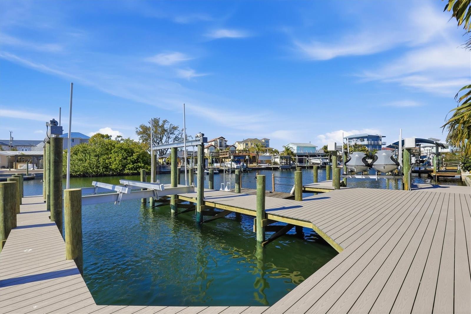 HUDSON BEACH ESTATES - Residential