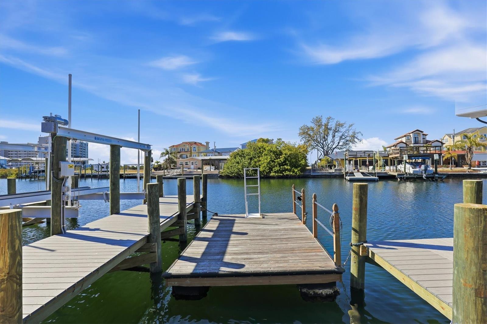 HUDSON BEACH ESTATES - Residential