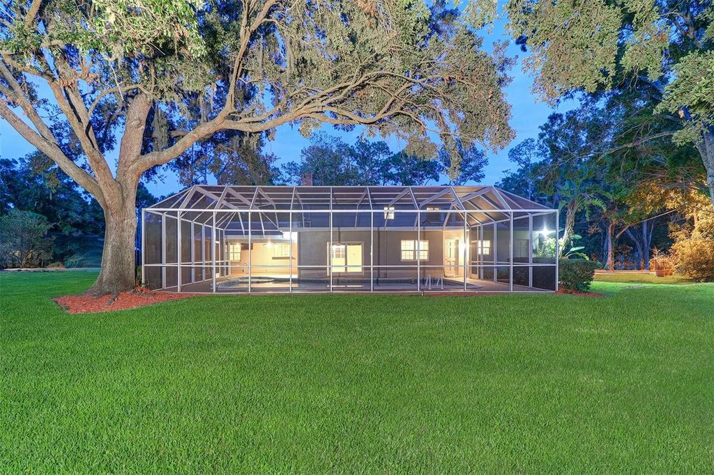 Photo of 1670 Fox Road, Clearwater, FL 33764 (MLS # TB8388524)