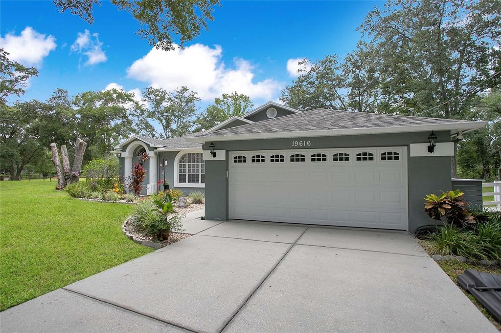 Photo of 19616 Livingston Avenue, Lutz, FL 33559 (MLS # O6354500)