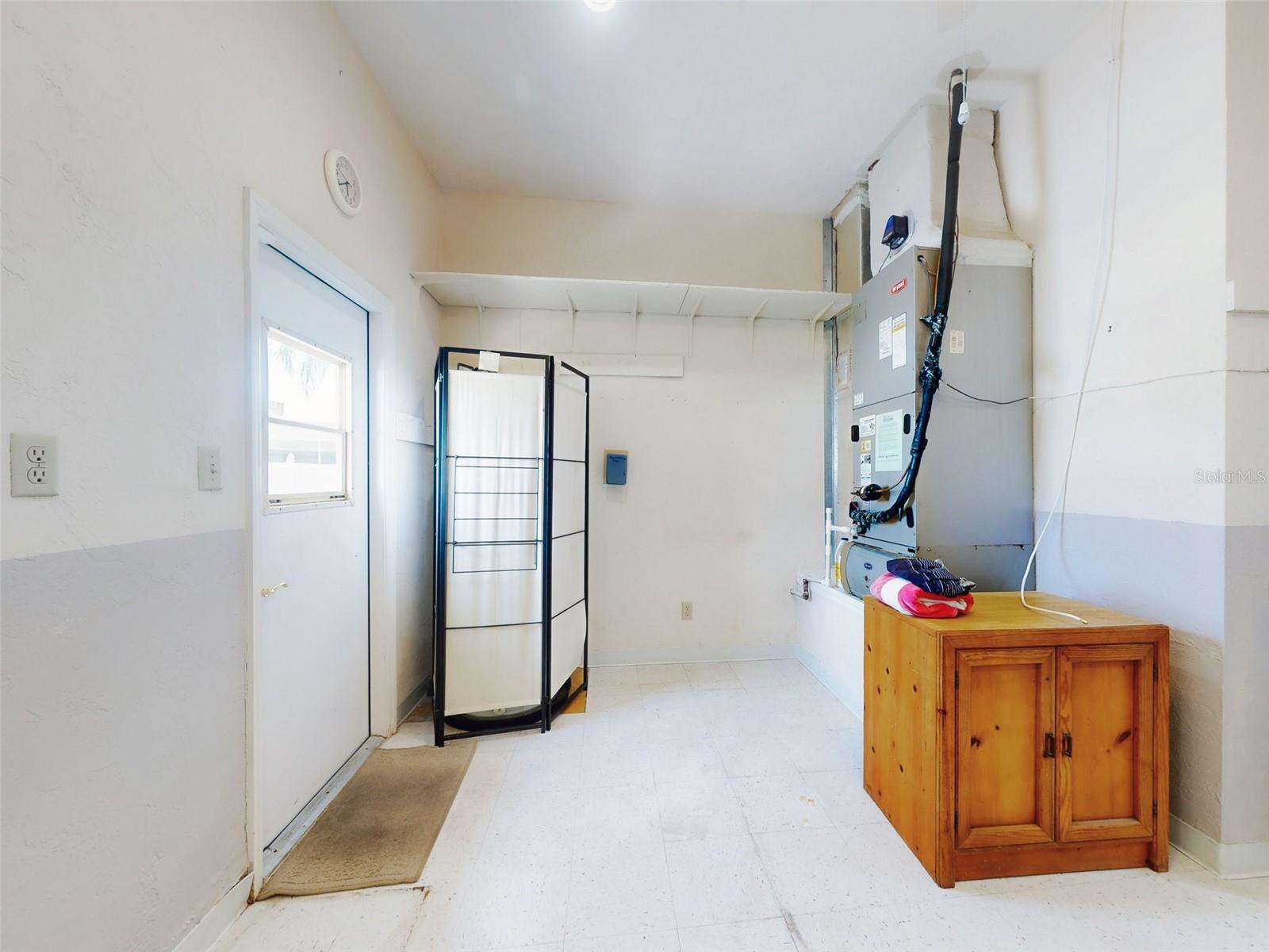 LEE WIND - Residential