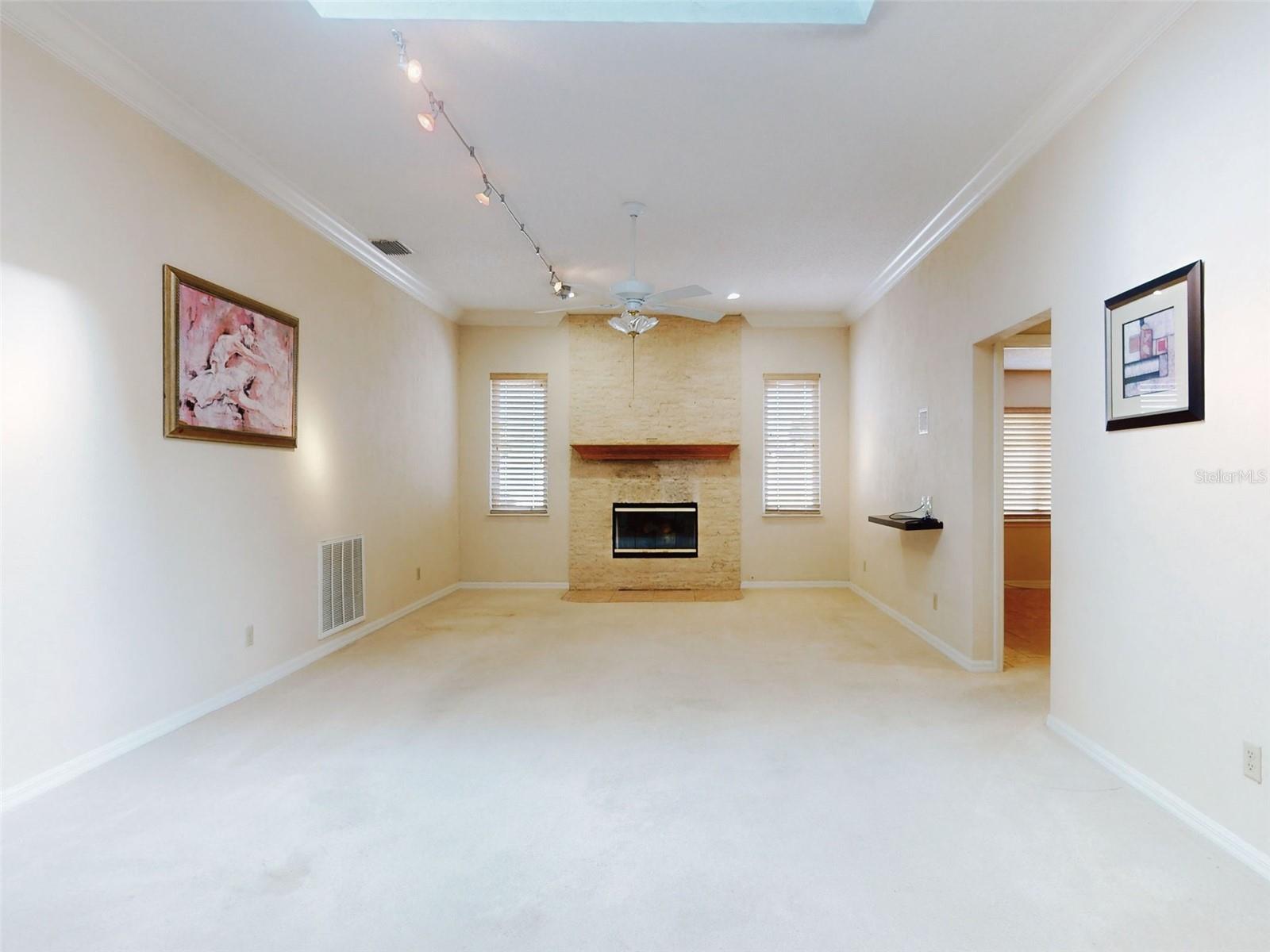 LEE WIND - Residential