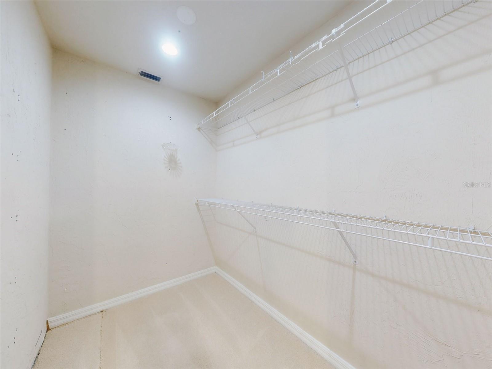 LEE WIND - Residential