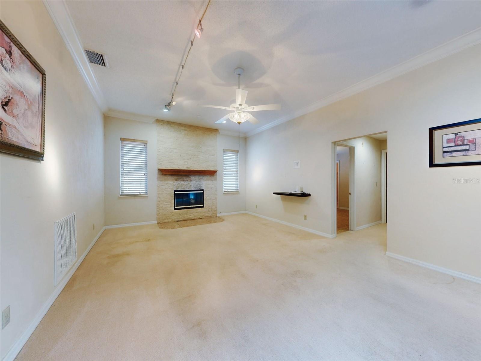 LEE WIND - Residential