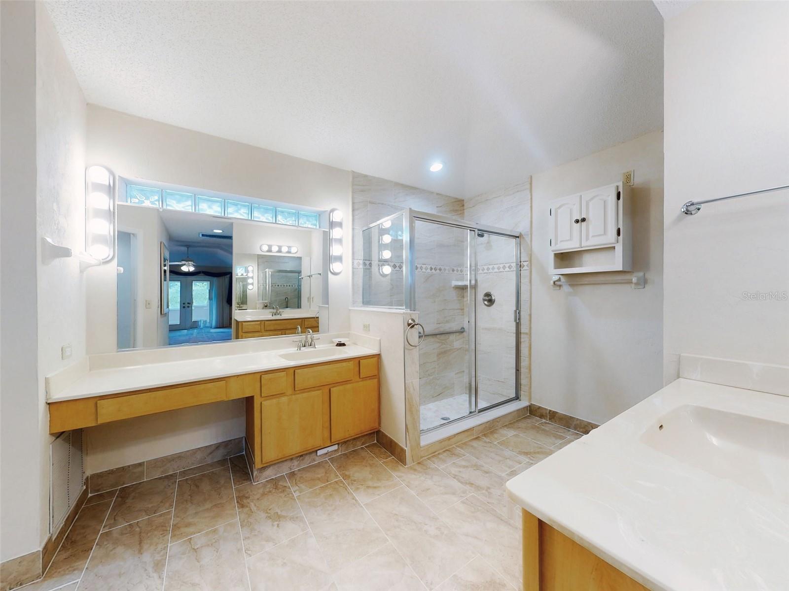 LEE WIND - Residential