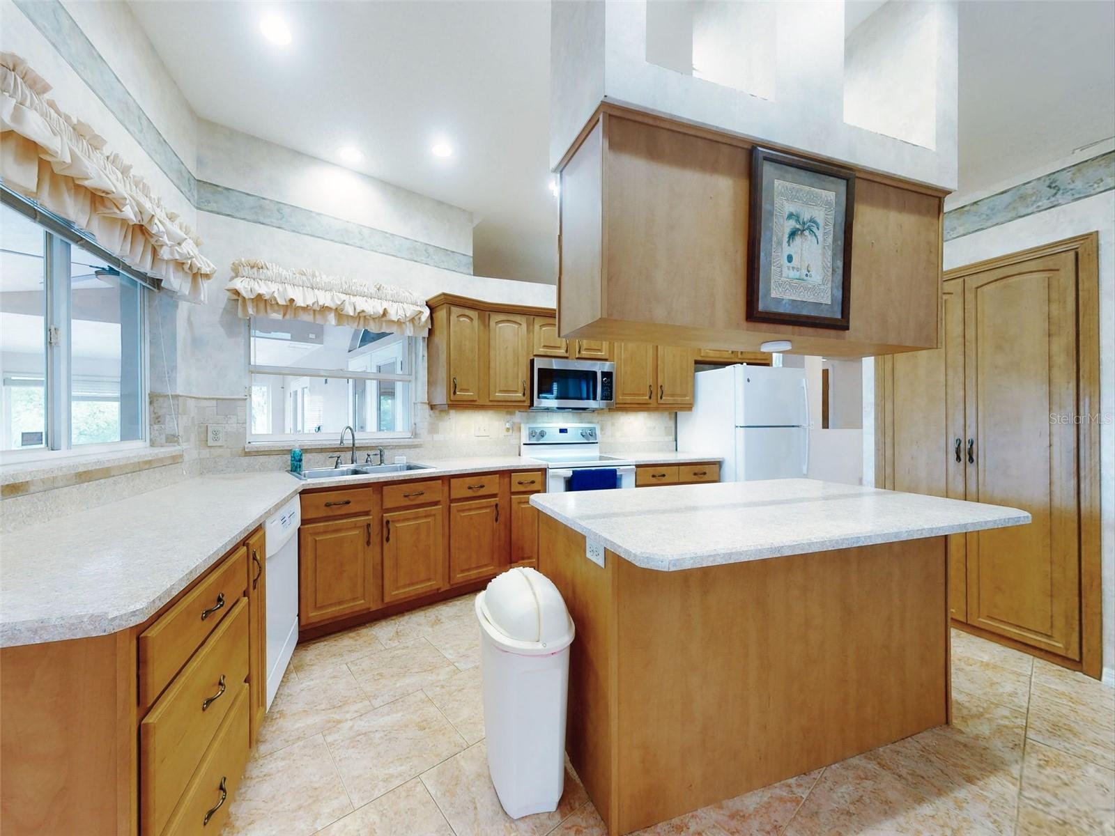 LEE WIND - Residential