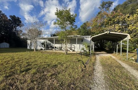 Photo of 105 Dover Lane, Deland, FL 32724 (MLS # O6369543)