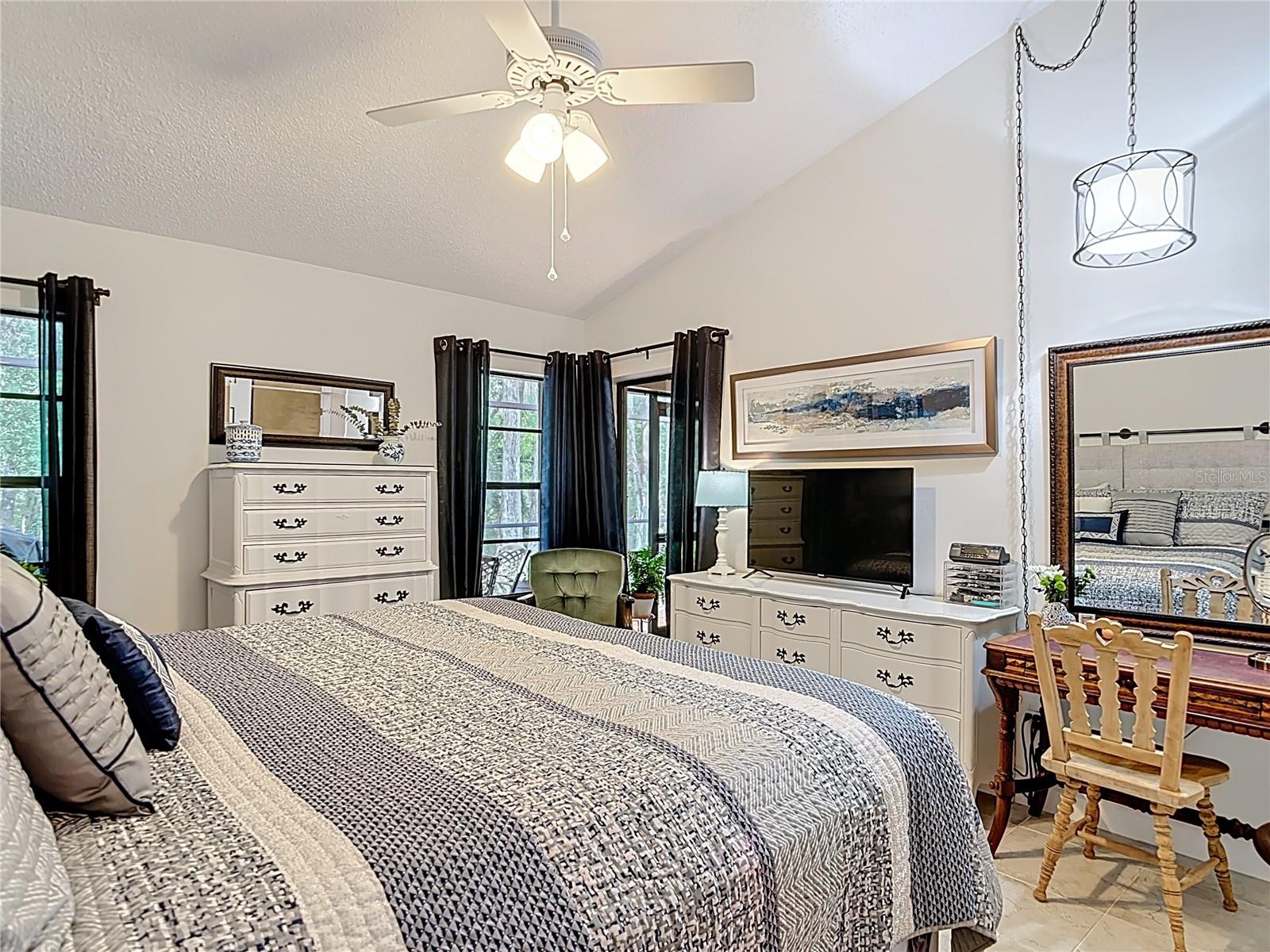 WESCOTT SQUARE - Residential