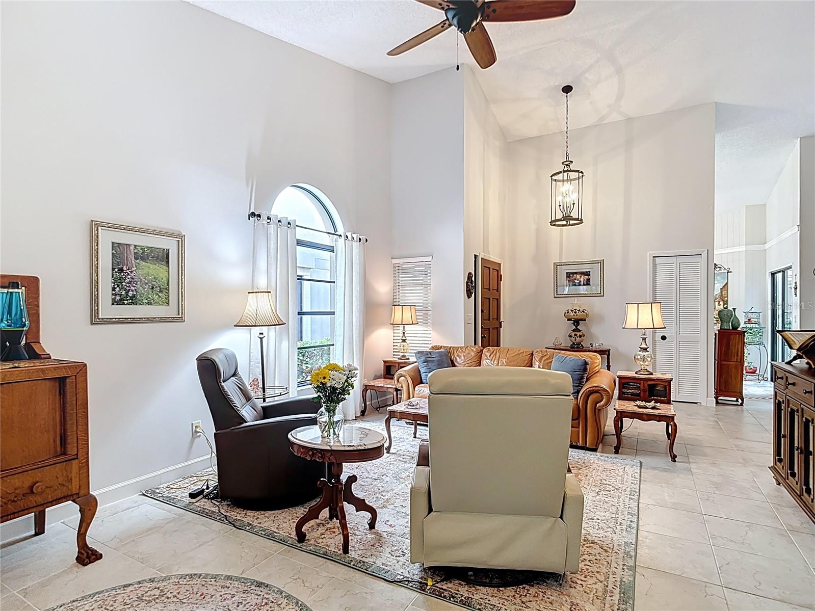 WESCOTT SQUARE - Residential