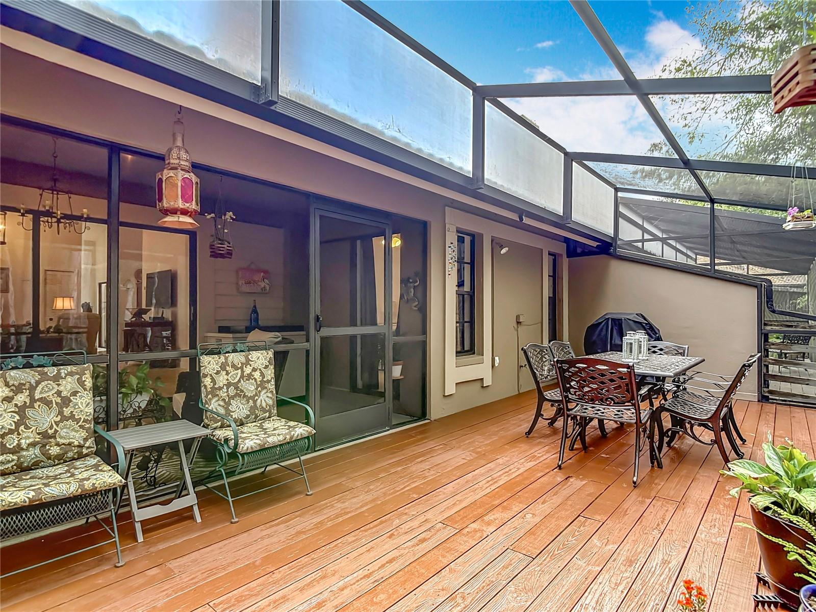 WESCOTT SQUARE - Residential