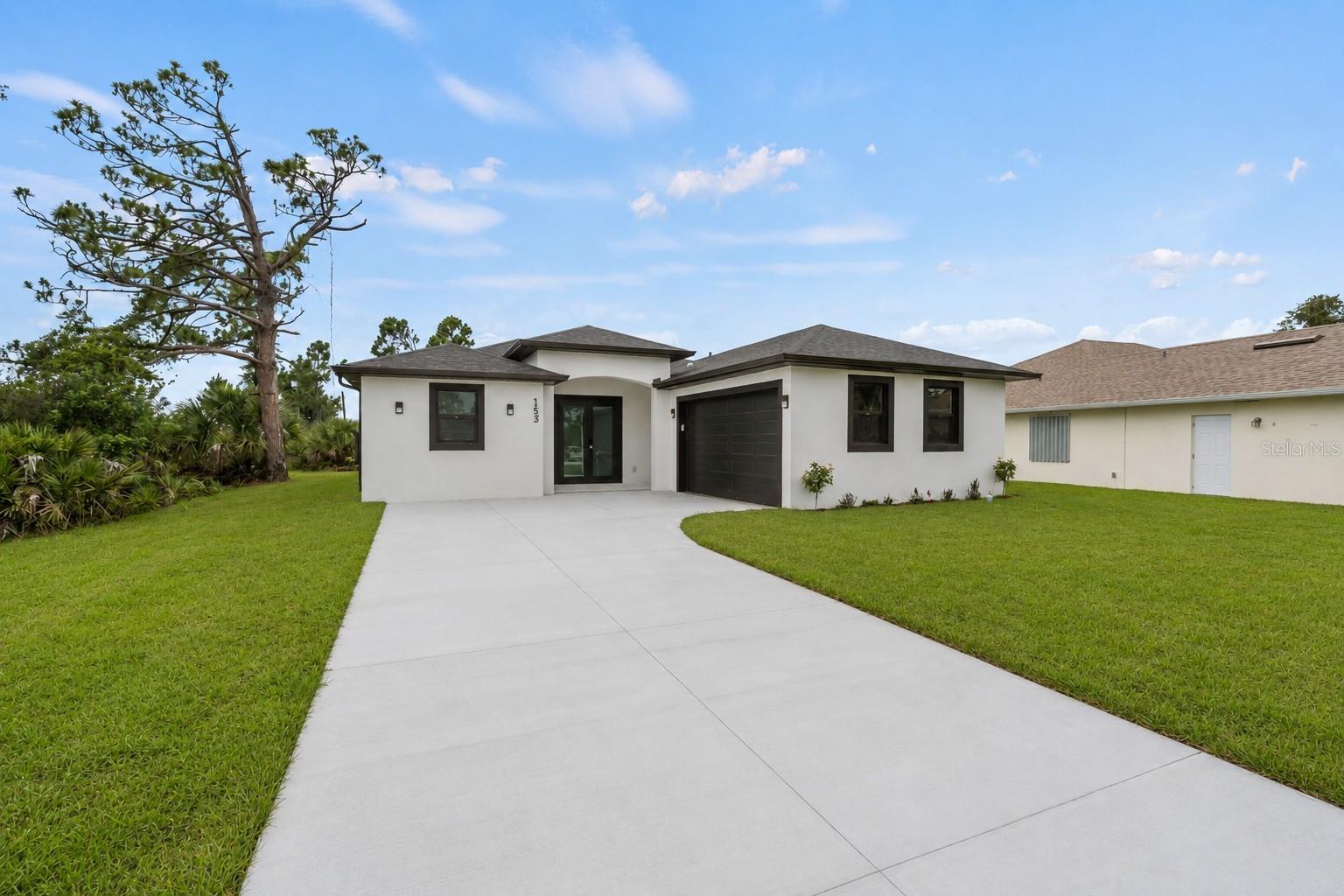 153 AUSTRALIAN DRIVE