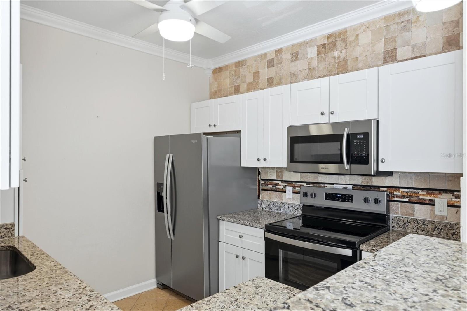 THE PALMS OF CORTEZ - Residential