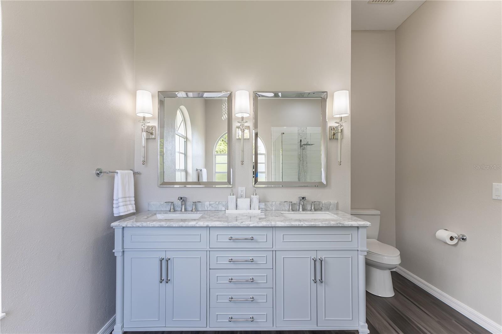 PADRONS WEST LINDEN ESTATES - Residential