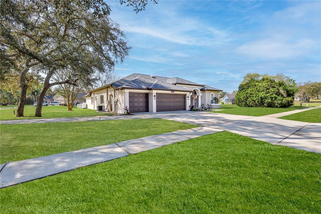 Photo of 12230 Padron Boulevard, Spring Hill, FL 34609 (MLS # A4678138)