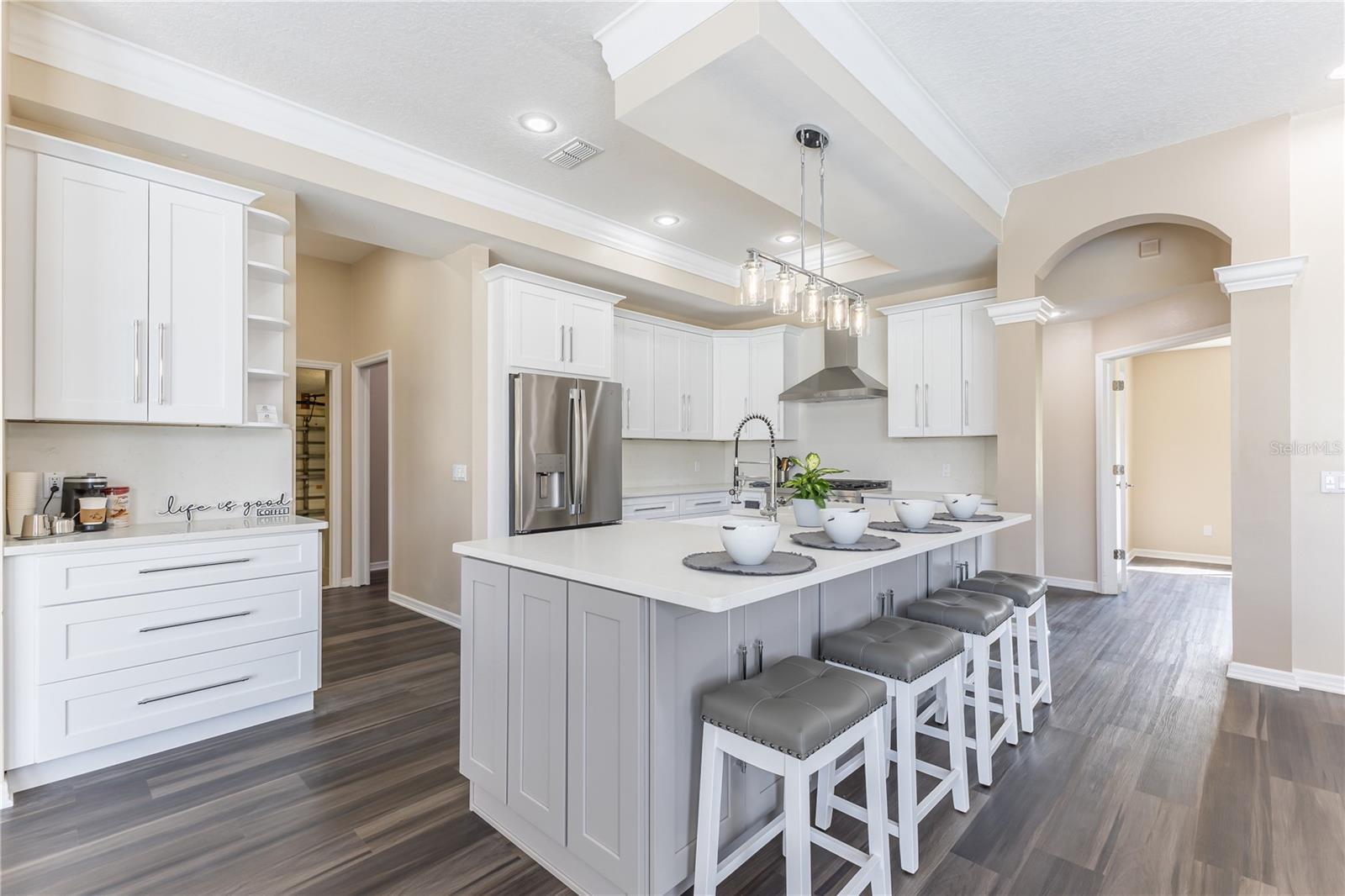 PADRONS WEST LINDEN ESTATES - Residential