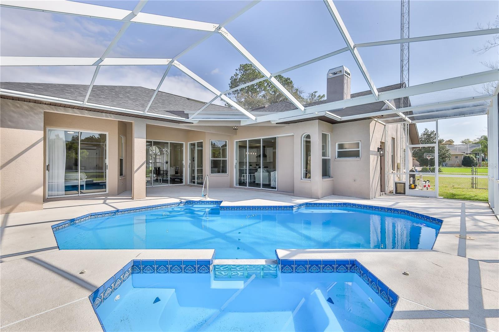 PADRONS WEST LINDEN ESTATES - Residential