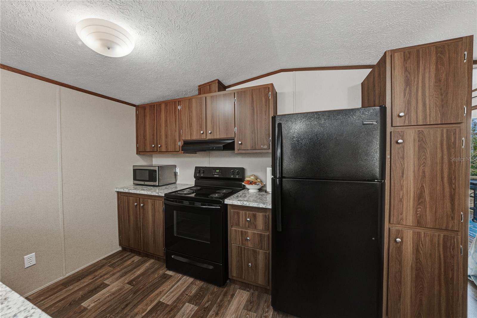 LAKE WALES ESTATES - Residential