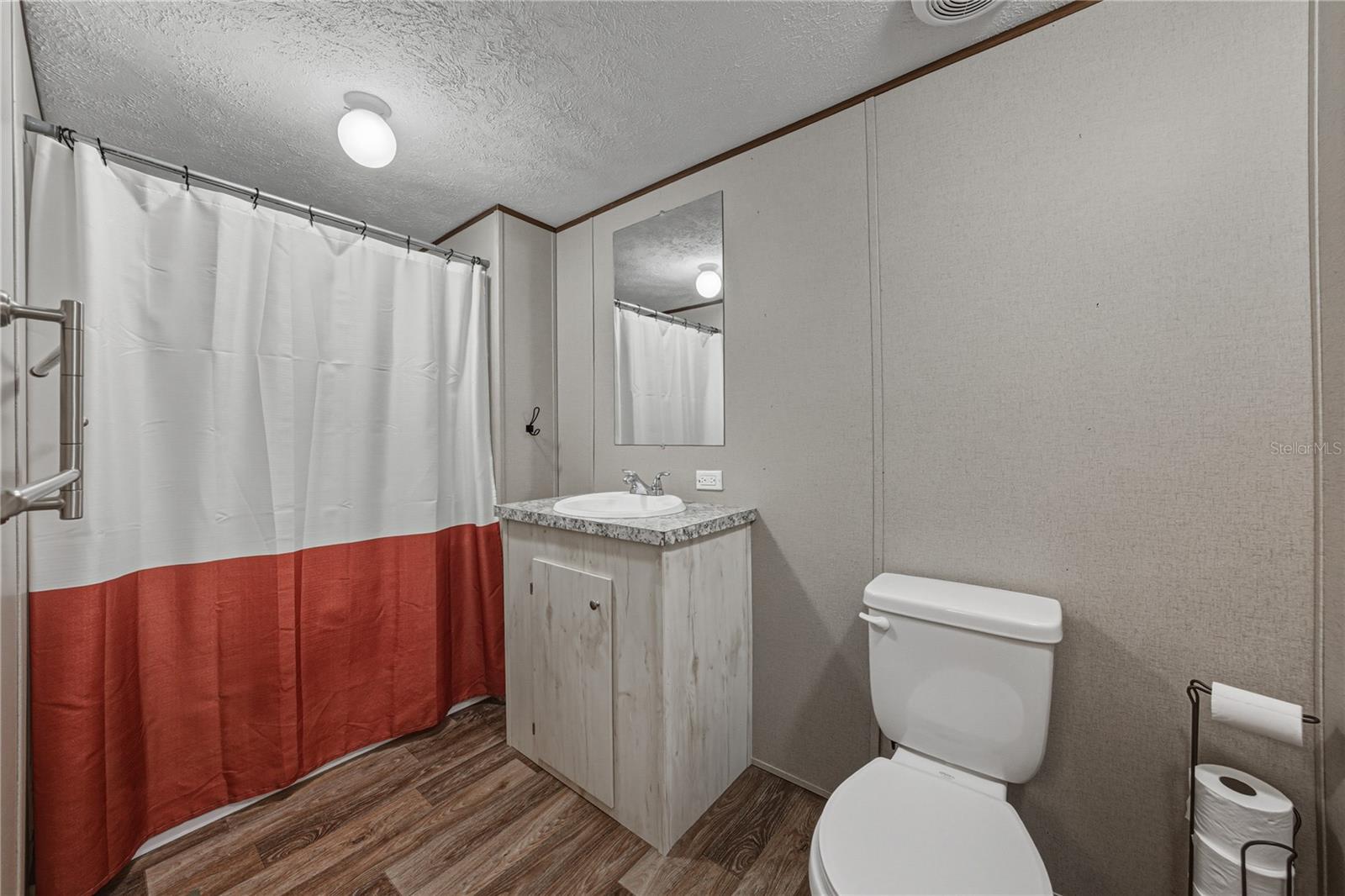 LAKE WALES ESTATES - Residential