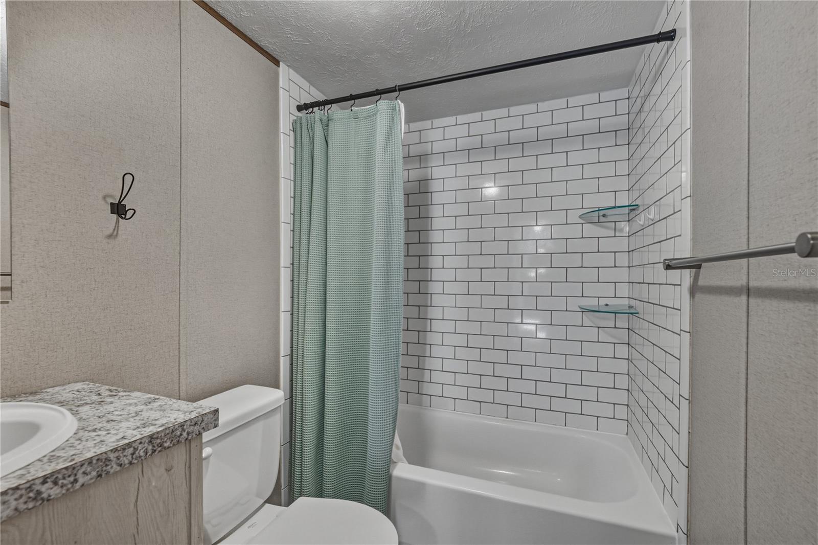 LAKE WALES ESTATES - Residential