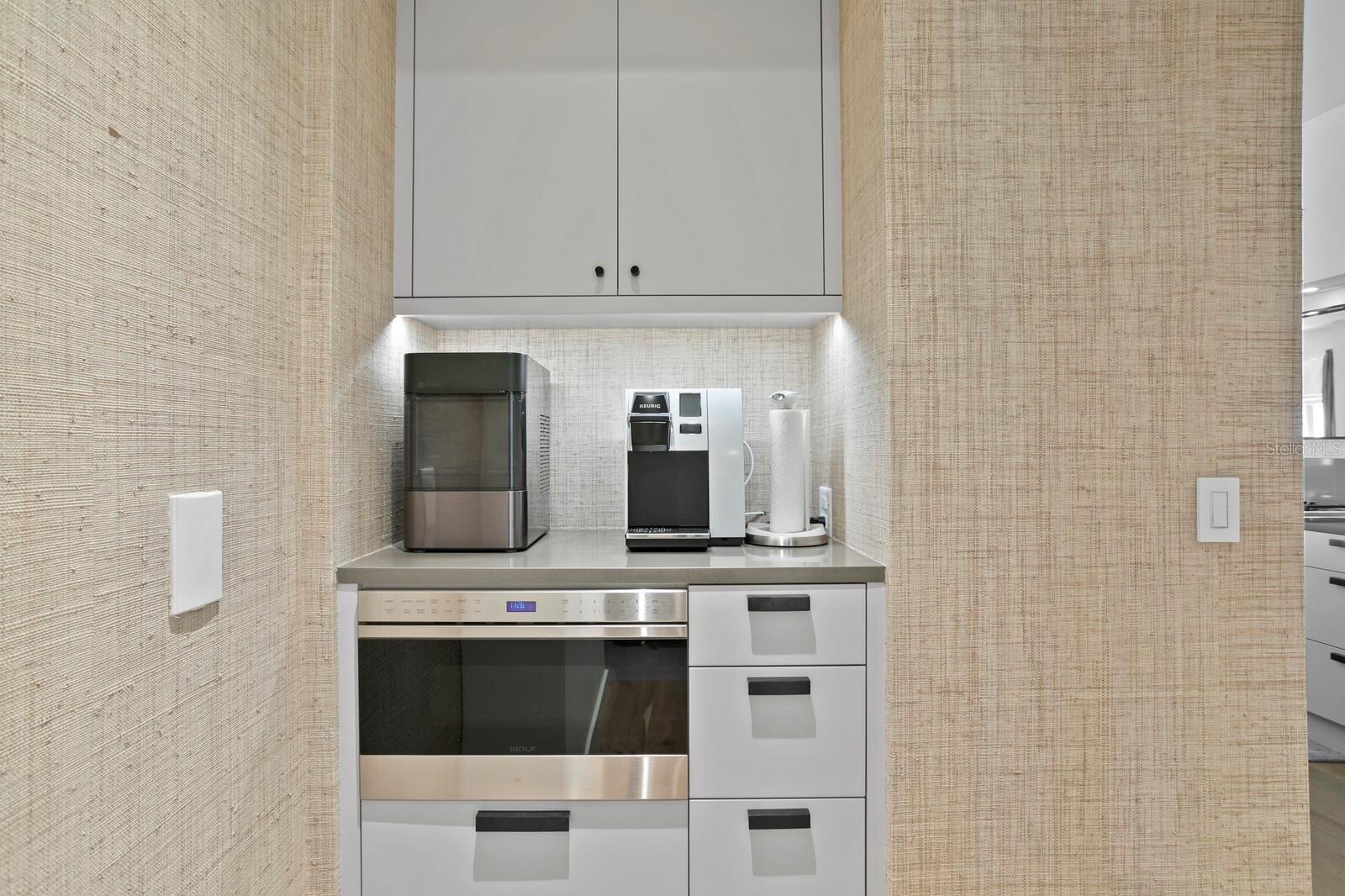 ST TROPEZ AT HARBOUR ISLAND PH - Residential