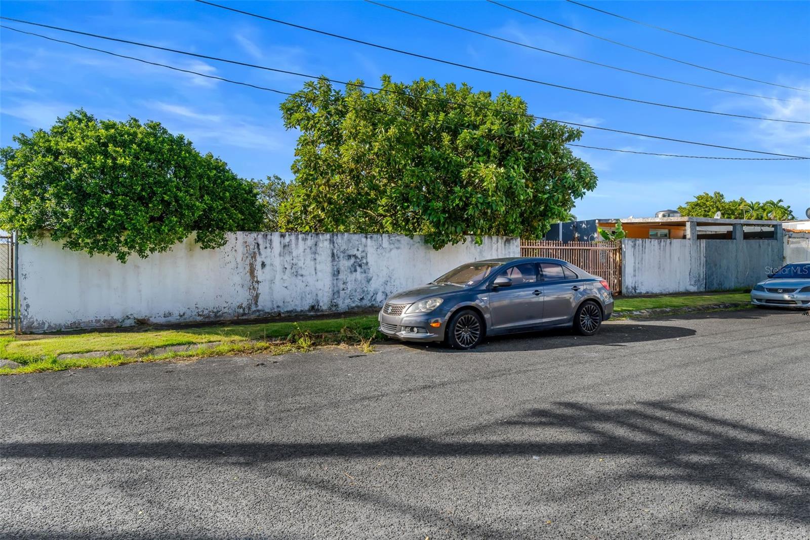 URB LAGOS DE PLATA - Residential