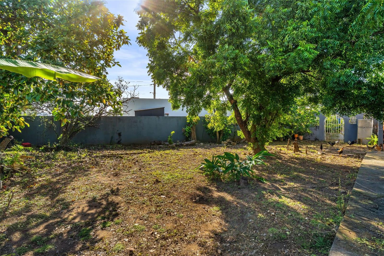 URB LAGOS DE PLATA - Residential