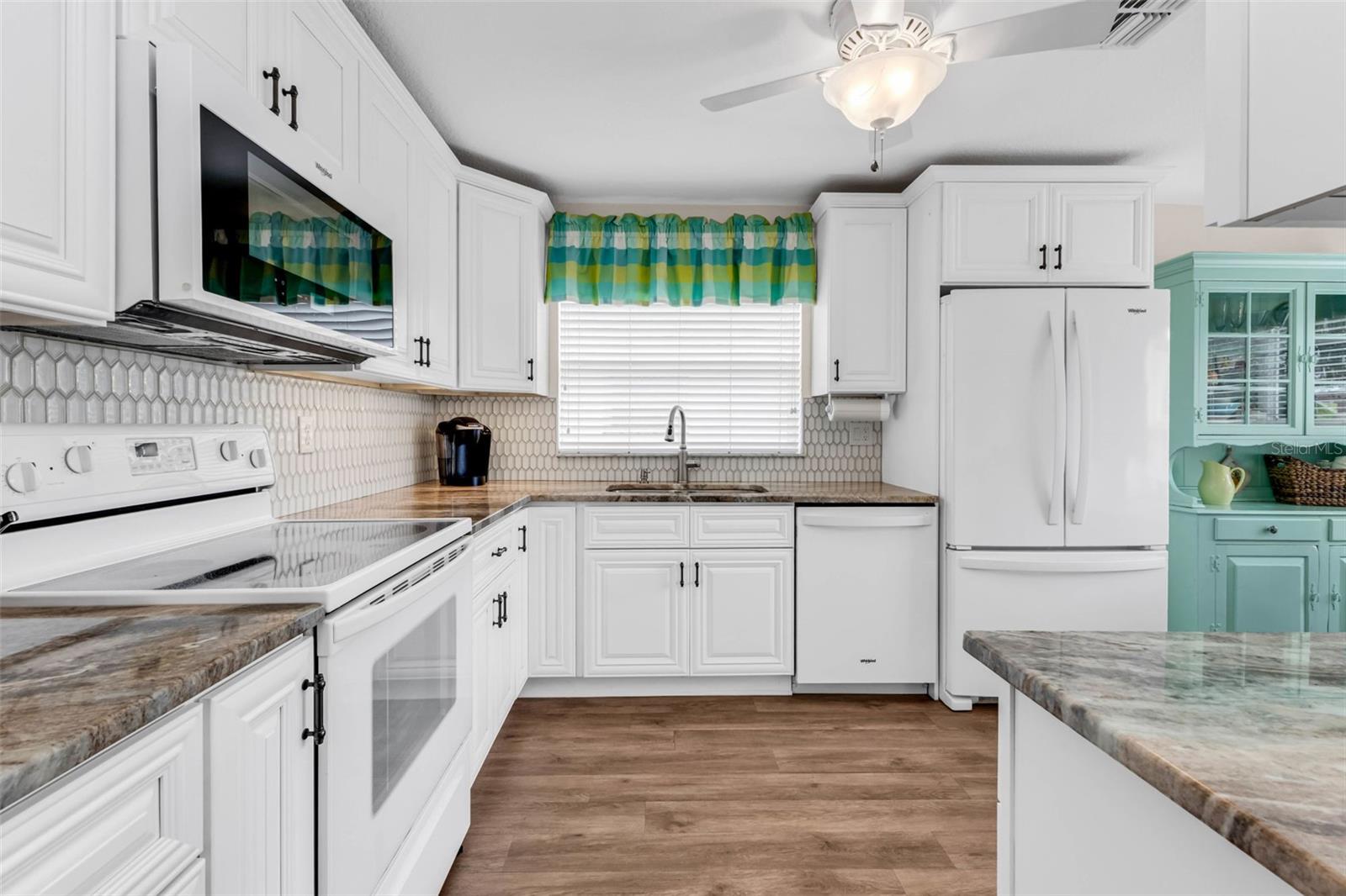 KINGSGATE PH 03 - Residential