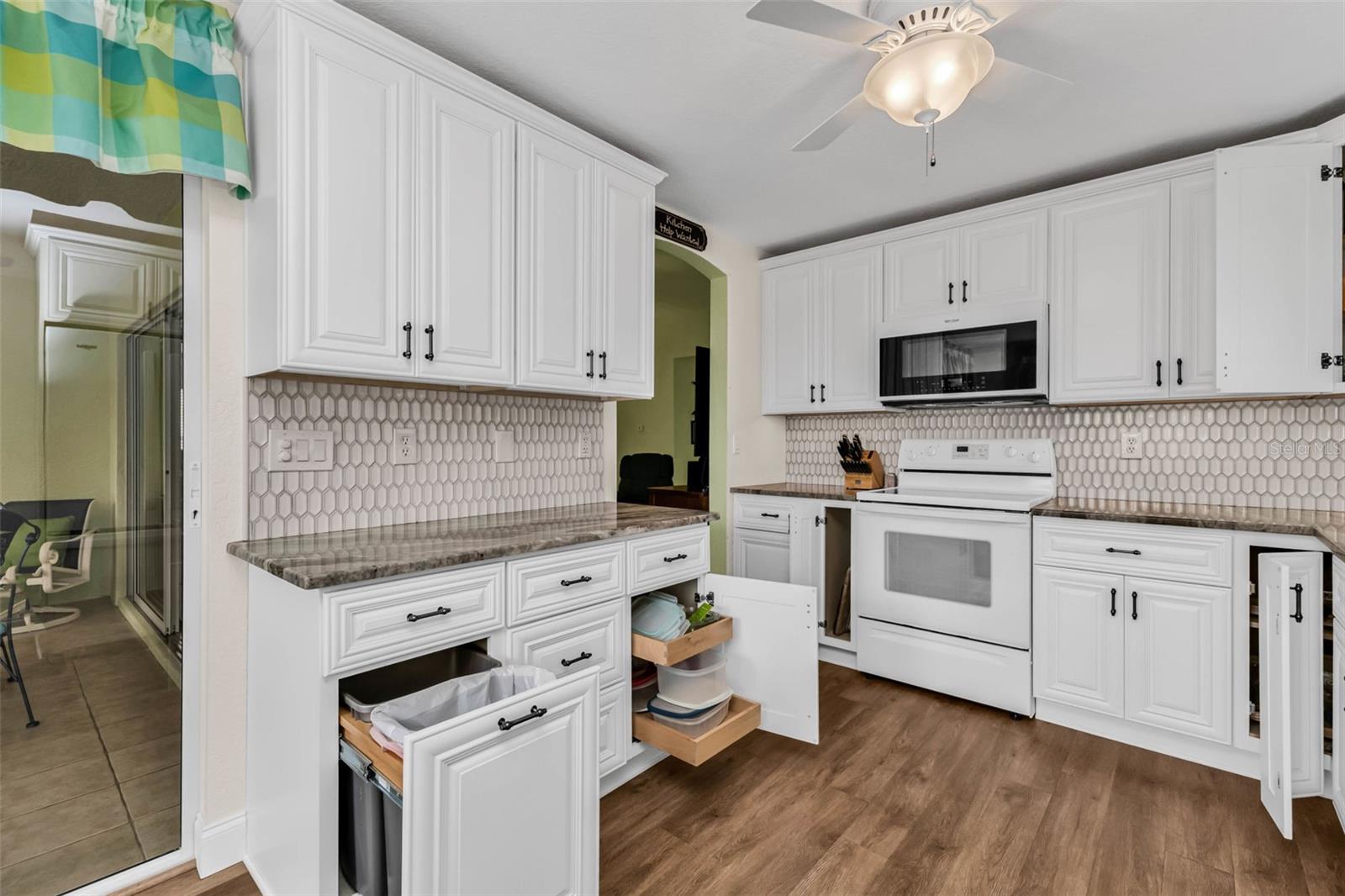 KINGSGATE PH 03 - Residential