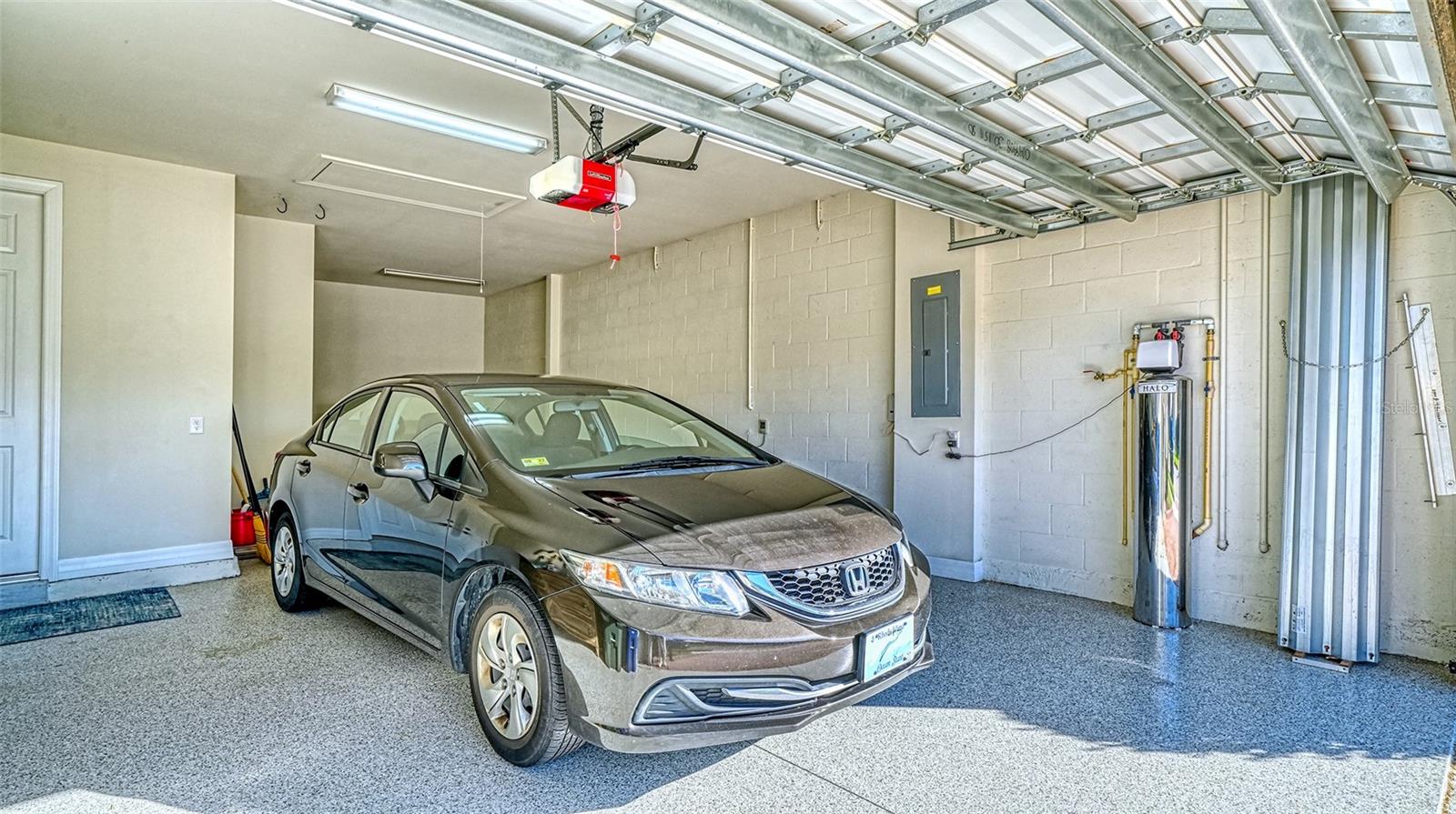 SANDHILL PRESERVE - Residential