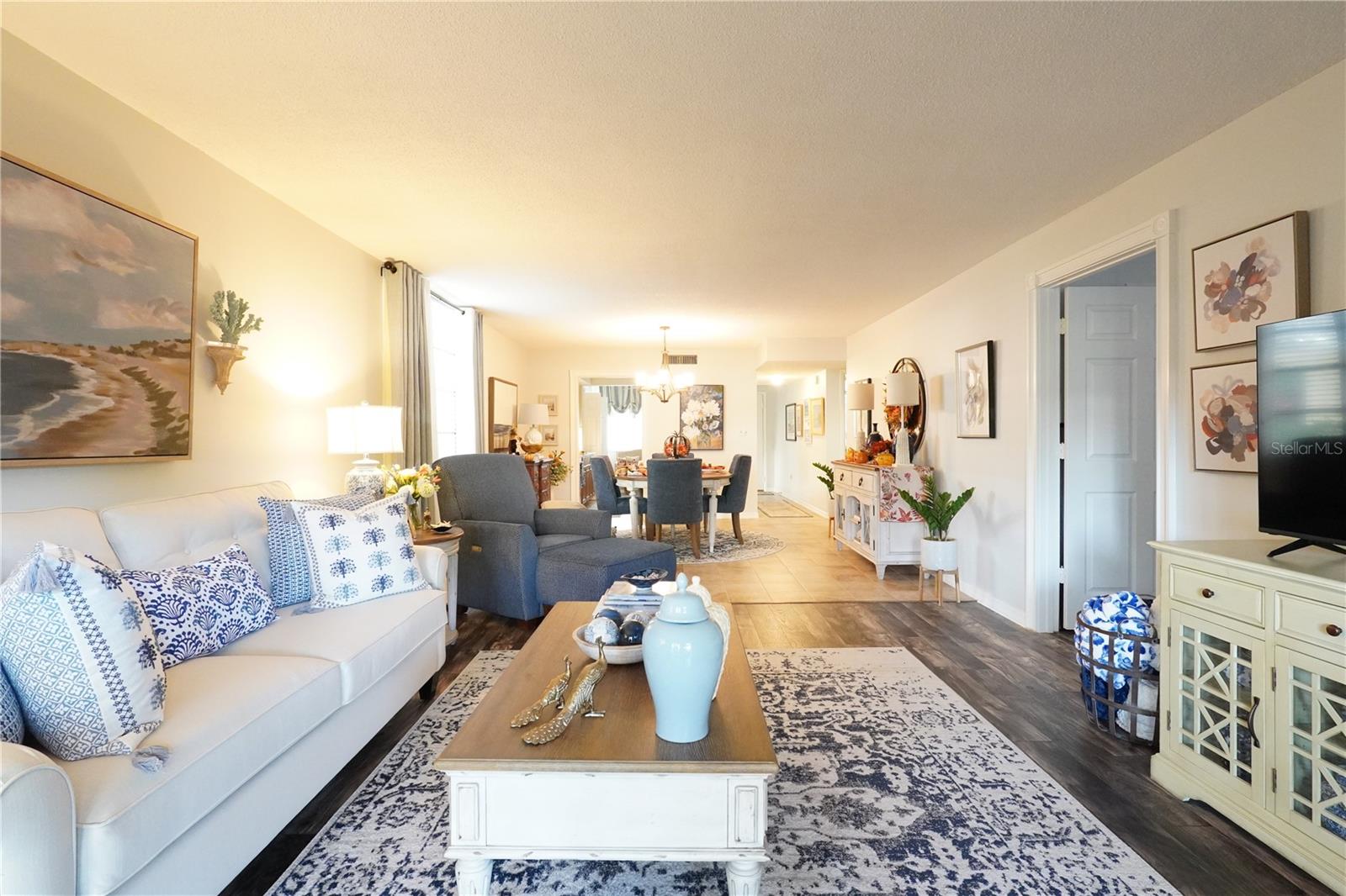 SEVILLE CONDO 8 - Residential