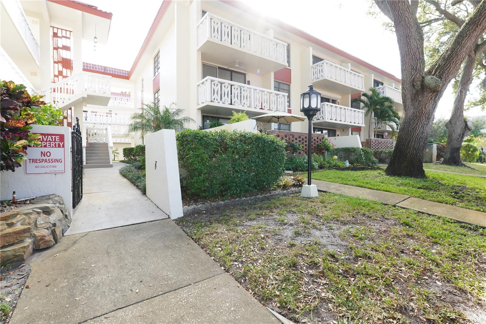 SEVILLE CONDO 8 - Residential