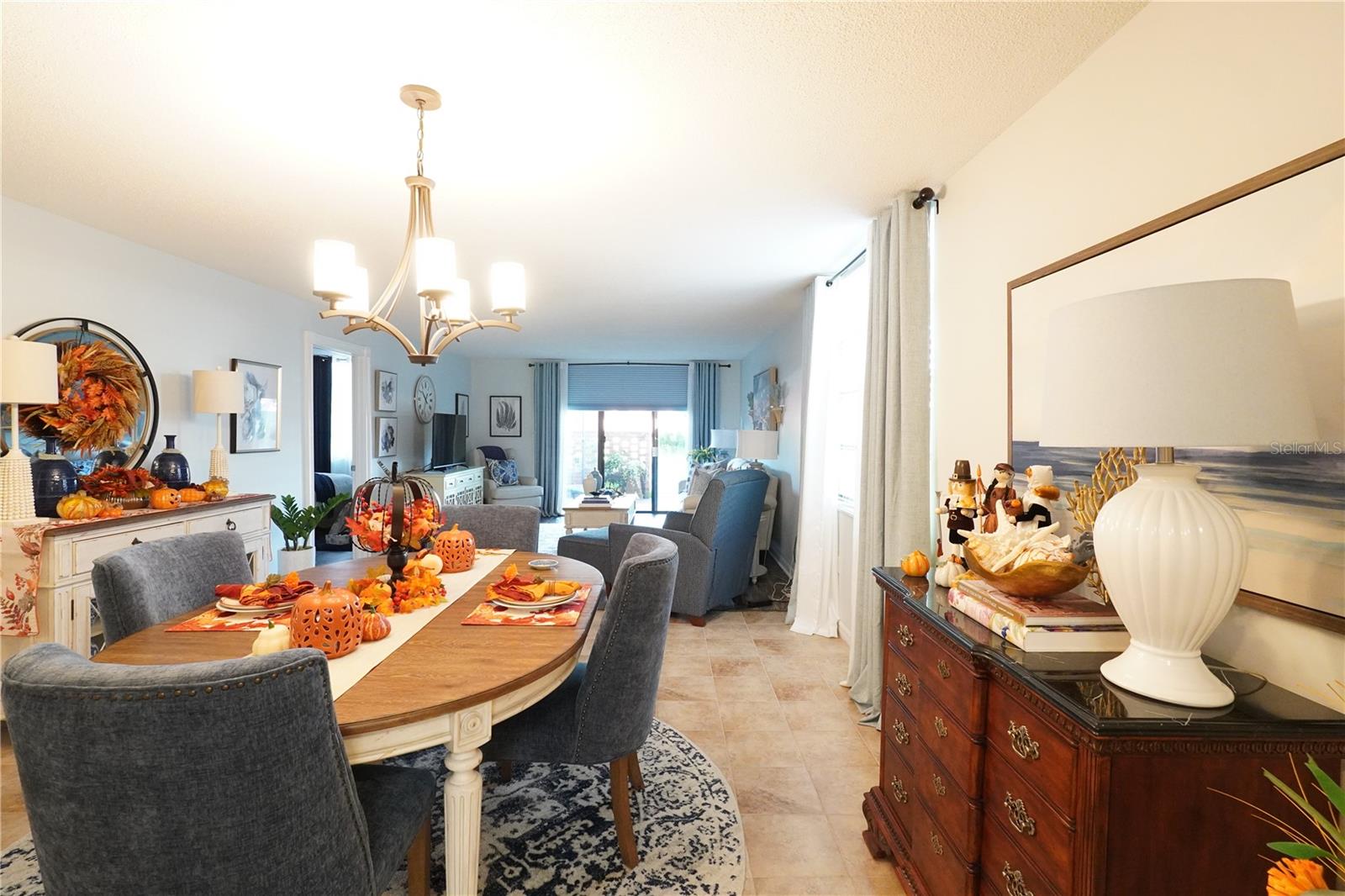 SEVILLE CONDO 8 - Residential