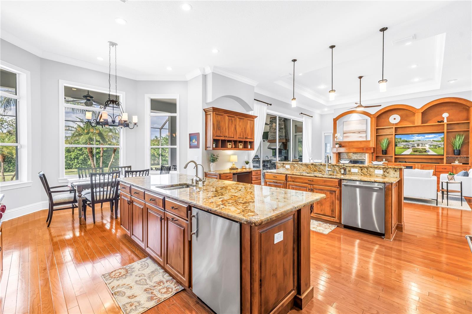 NORTHBRIDGE AT LAKE PRETTY - Residential