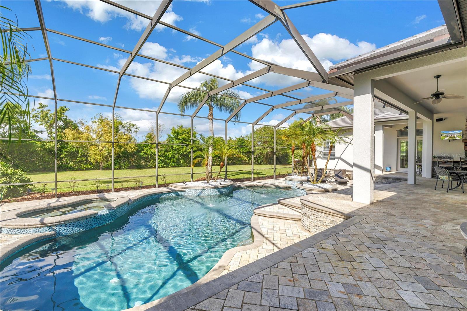 NORTHBRIDGE AT LAKE PRETTY - Residential