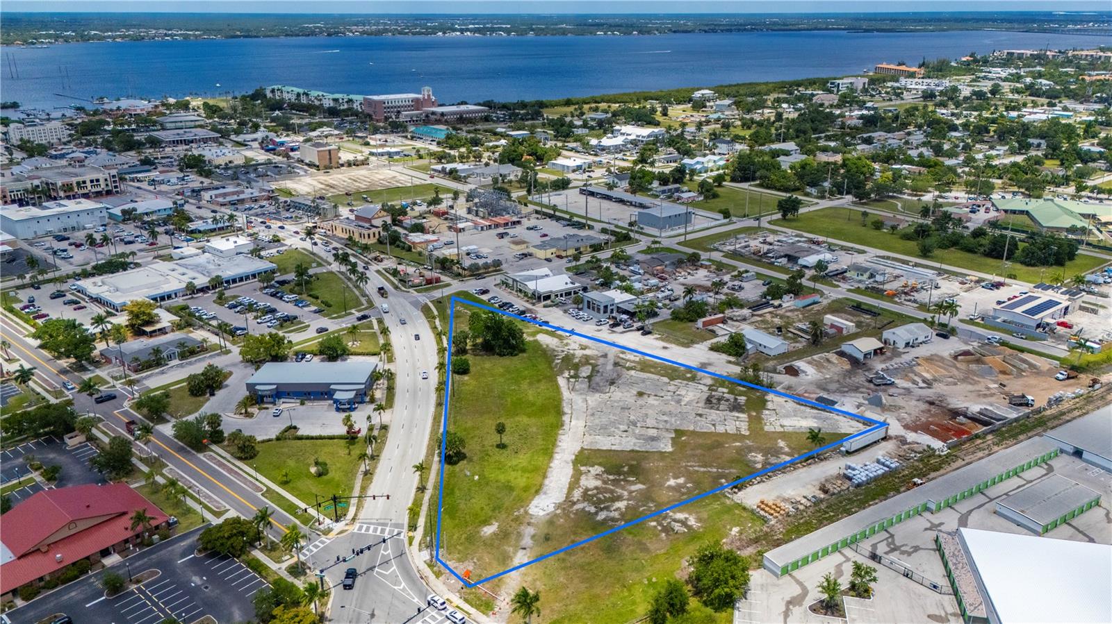 PUNTA GORDA - Land